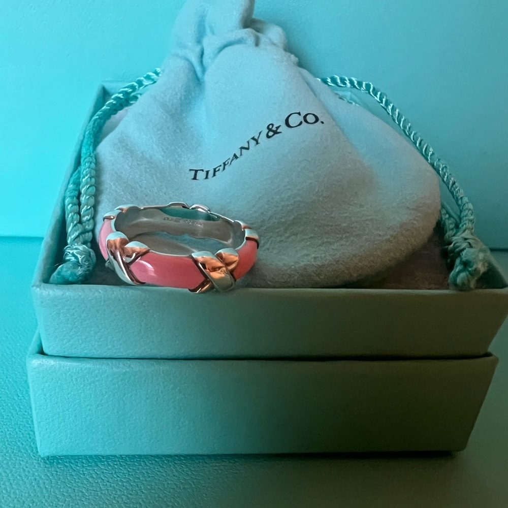 🌸🌸 Authentic Tiffany & Co. Pink Enamel Signature X Ring - Picture 9 of 9